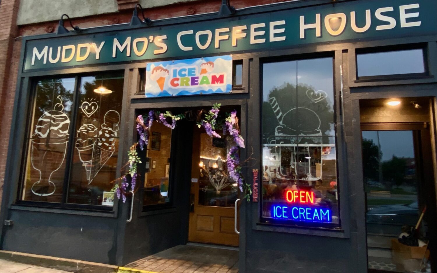Muddy Mo's Coffee House in Yankton. (Courtesy of Bernie Hunhoff)