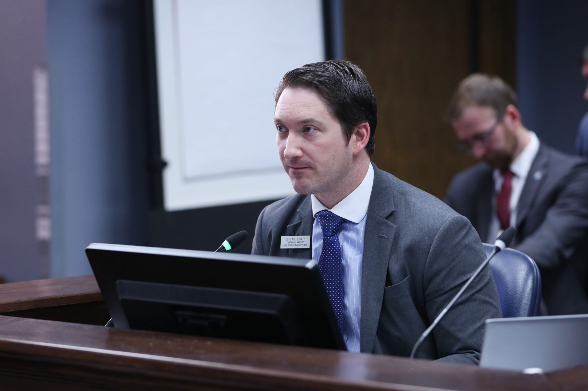 Jeff Mehlhaff, deputy director and chief fiscal analyst for the Legislative Research Council, presents fiscal year 2026 and 2027 revenue projections to the legislative Joint Appropriations Committee on Feb. 11, 2026. (Photo by Makenzie Huber/South Dakota Searchlight)